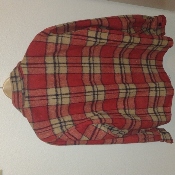 Vintage Pine Trail size lg plaid wool over shirt - Picture 3 of 4